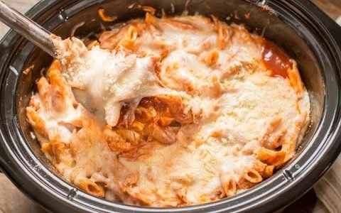 Slow Cooker Chicken Parmesan and Pasta