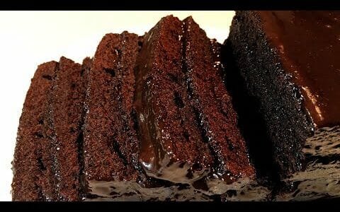 How to make the Best Moist Chocolate Cake Recipe